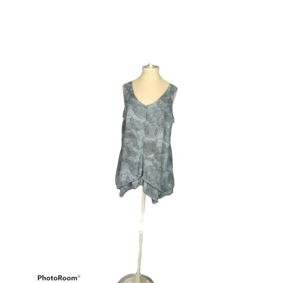 H Halston Printed Chiffon V-Neck Top Handkerchief Hi-Low Hem Grey Print Size 4 - Picture 1 of 5